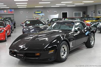 1982 Chevrolet Corvette Coupe   - Photo 2 - Carver, MA 02330