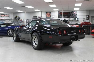 1982 Chevrolet Corvette Coupe   - Photo 5 - Carver, MA 02330