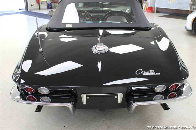 1965 Chevrolet Corvette 29