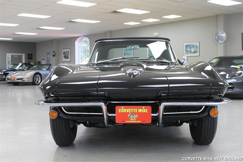 1965 Chevrolet Corvette 21