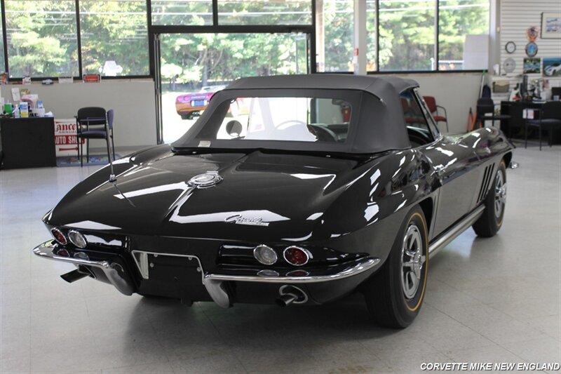 1965 Chevrolet Corvette 17