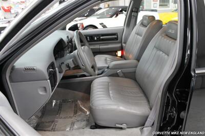 1994 Chevrolet Caprice Impala SS   - Photo 30 - Carver, MA 02330