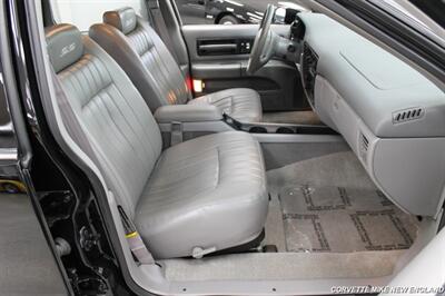 1994 Chevrolet Caprice Impala SS   - Photo 34 - Carver, MA 02330