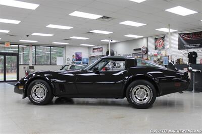 1982 Chevrolet Corvette   - Photo 5 - Carver, MA 02330