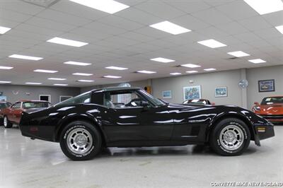 1982 Chevrolet Corvette   - Photo 11 - Carver, MA 02330