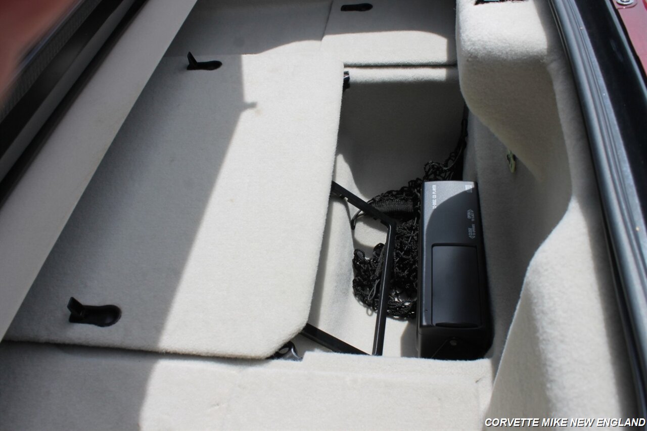 2003 Chevrolet Corvette 50th Anniversary Convertible - Photo 38 - Carver, MA 02330