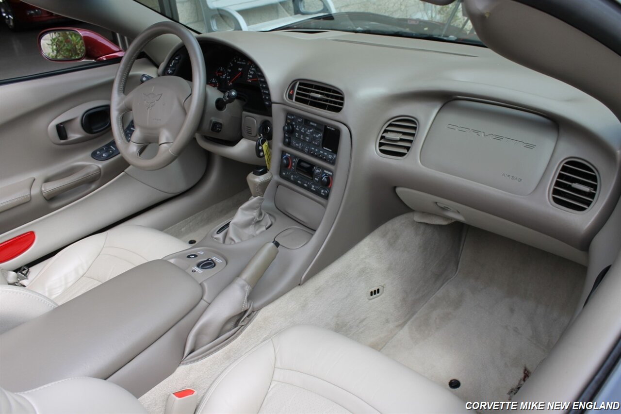 2003 Chevrolet Corvette 50th Anniversary Convertible - Photo 32 - Carver, MA 02330