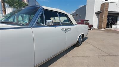 1962 Lincoln Continental   - Photo 58 - San J Uan, TX 78589