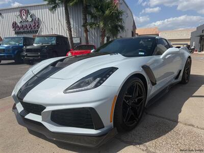 2019 Chevrolet Corvette ZR1  3ZR - Photo 1 - San Juan, TX 78589