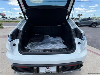 2025 Porsche Macan 4S Electric   - Photo 33 - San Juan, TX 78589