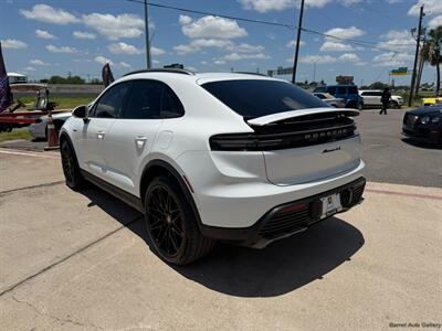 2025 Porsche Macan 4S Electric   - Photo 4 - San Juan, TX 78589
