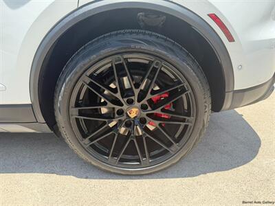2025 Porsche Macan 4S Electric   - Photo 11 - San Juan, TX 78589
