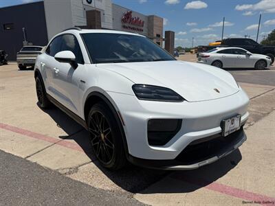 2025 Porsche Macan 4S Electric   - Photo 8 - San Juan, TX 78589