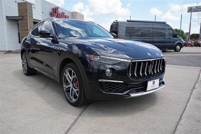 2019 Maserati Levante S GranLusso   - Photo 42 - San J Uan, TX 78589