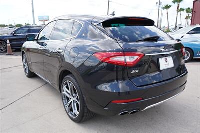 2019 Maserati Levante S GranLusso   - Photo 29 - San J Uan, TX 78589