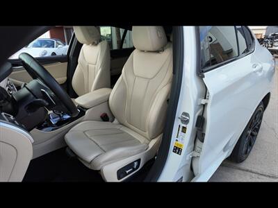 2022 BMW X4 xDrive30i   - Photo 2 - San Juan, TX 78589