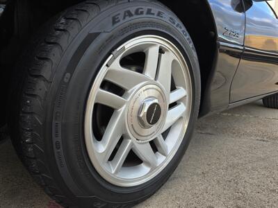 1995 Chevrolet Camaro Z28   - Photo 11 - San J Uan, TX 78589