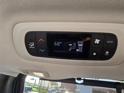 2019 Chrysler Pacifica Limited  eHybrid - Photo 40 - San J Uan, TX 78589