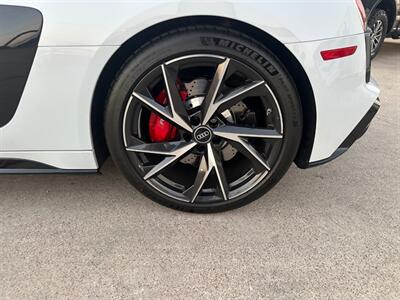 2023 Audi R8 5.2 V10 performance   - Photo 8 - San J Uan, TX 78589