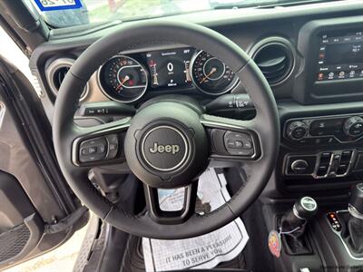 2023 Jeep Gladiator Sport   - Photo 37 - San Juan, TX 78589
