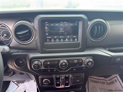 2023 Jeep Gladiator Sport   - Photo 35 - San Juan, TX 78589