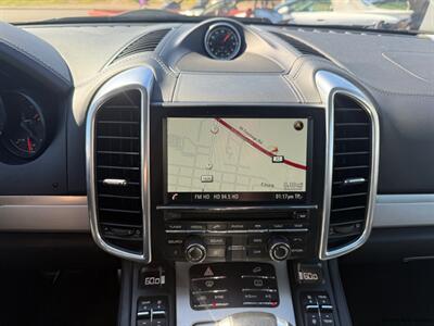 2014 Porsche Cayenne Turbo   - Photo 42 - San Juan, TX 78589
