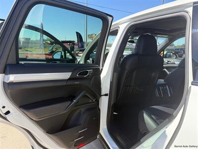 2014 Porsche Cayenne Turbo   - Photo 24 - San Juan, TX 78589