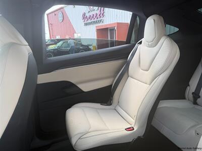 2022 Tesla Model X Plaid   - Photo 17 - San Juan, TX 78589