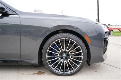 2024 BMW 760i xDrive   - Photo 19 - San J Uan, TX 78589