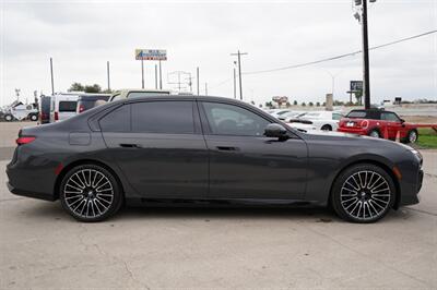 2024 BMW 760i xDrive   - Photo 17 - San J Uan, TX 78589