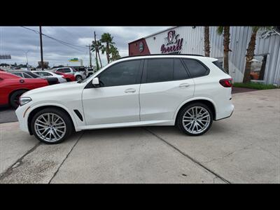 2021 BMW X5 xDrive40i  M-package - Photo 3 - San Juan, TX 78589