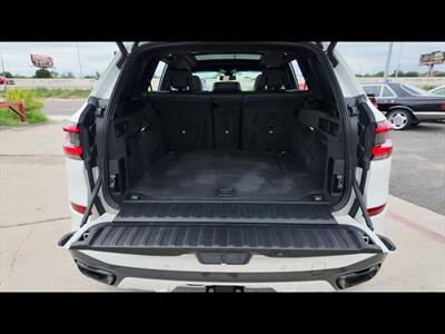2021 BMW X5 xDrive40i  M-package - Photo 35 - San Juan, TX 78589
