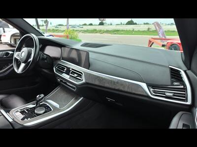 2021 BMW X5 xDrive40i  M-package - Photo 38 - San Juan, TX 78589