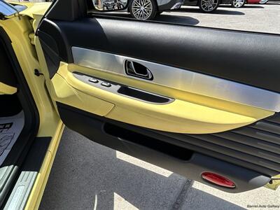 2002 Ford Thunderbird Deluxe   - Photo 23 - San Juan, TX 78589