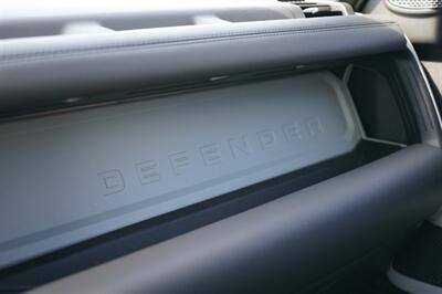 2023 Land Rover Defender 110 SE P400   - Photo 46 - San J Uan, TX 78589