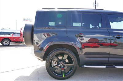 2023 Land Rover Defender 110 SE P400   - Photo 14 - San J Uan, TX 78589