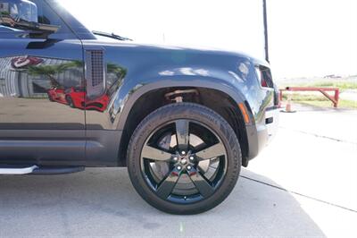 2023 Land Rover Defender 110 SE P400   - Photo 19 - San J Uan, TX 78589