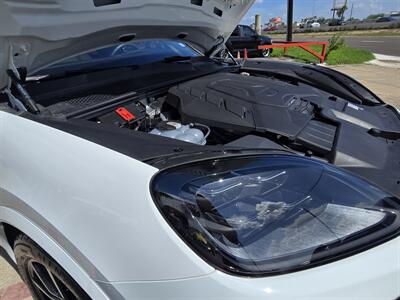 2024 Porsche Cayenne S   - Photo 49 - San J Uan, TX 78589