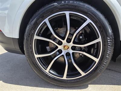 2024 Porsche Cayenne S   - Photo 21 - San J Uan, TX 78589
