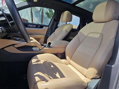 2024 Porsche Cayenne S   - Photo 29 - San J Uan, TX 78589