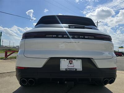 2024 Porsche Cayenne S   - Photo 5 - San J Uan, TX 78589