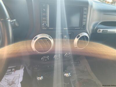 2012 Jeep Wrangler Unlimited Rubicon   - Photo 14 - San Juan, TX 78589