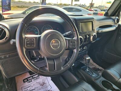 2012 Jeep Wrangler Unlimited Rubicon   - Photo 11 - San Juan, TX 78589
