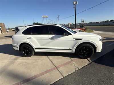 2024 Bentley Bentayga A V8   - Photo 13 - San J Uan, TX 78589