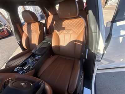 2024 Bentley Bentayga A V8   - Photo 29 - San J Uan, TX 78589