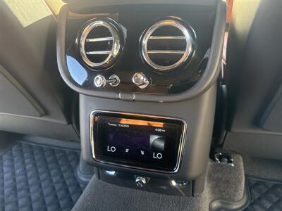 2024 Bentley Bentayga A V8   - Photo 35 - San J Uan, TX 78589