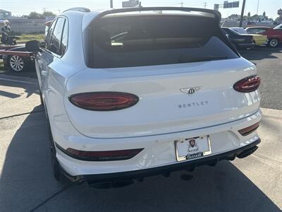 2024 Bentley Bentayga A V8   - Photo 8 - San J Uan, TX 78589
