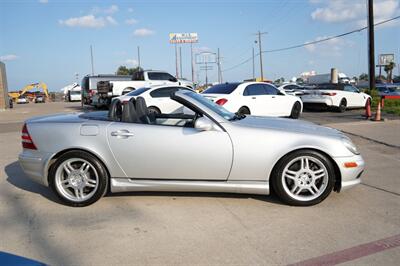 2004 Mercedes-Benz SLK SLK 32 AMG   - Photo 17 - San J Uan, TX 78589