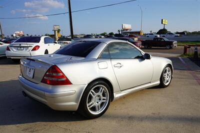 2004 Mercedes-Benz SLK SLK 32 AMG   - Photo 53 - San J Uan, TX 78589