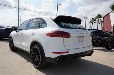 2016 Porsche Cayenne Turbo   - Photo 10 - San J Uan, TX 78589